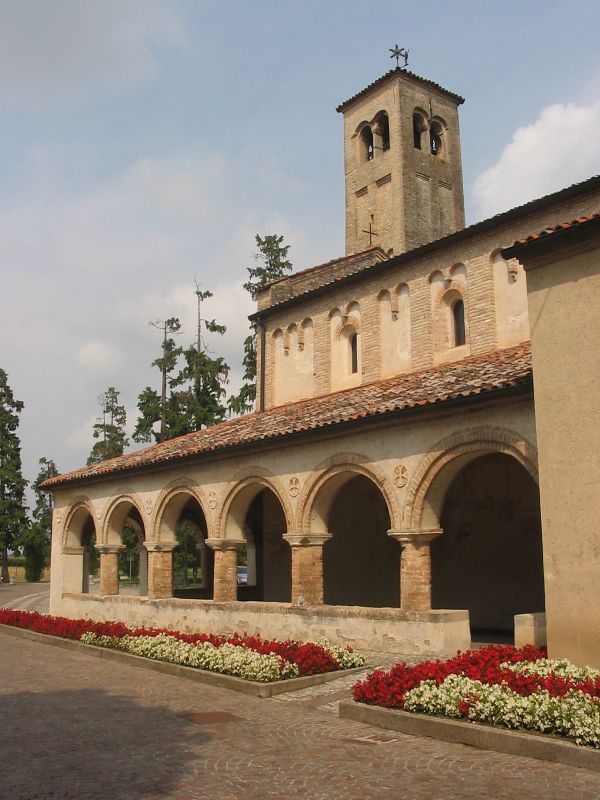 Lato chiesa templari di ormelle